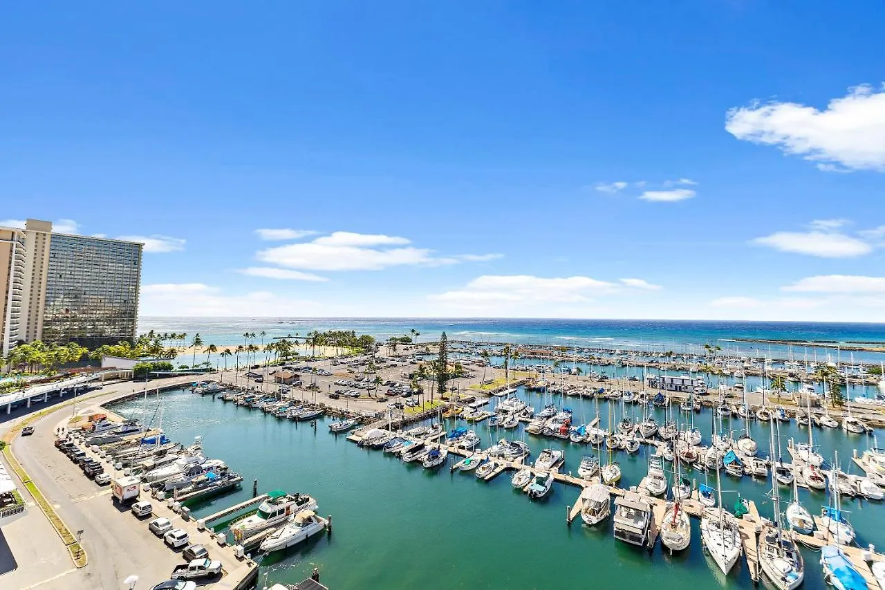Apartment Stunning 1Br Ocean View Condo At Ilikai Marina Honolulu